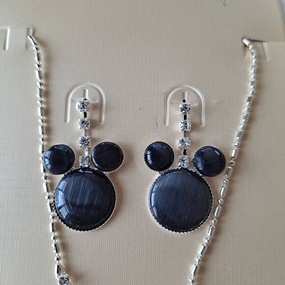 4 Necklace and earring sets for tweens nwt - Picture 12 of 15